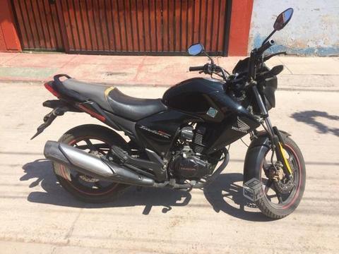 Moto honda invicta 150cc