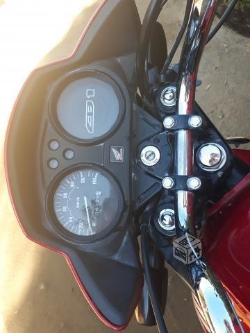 Moto onda cb1,color rojo,año 2016,125cc