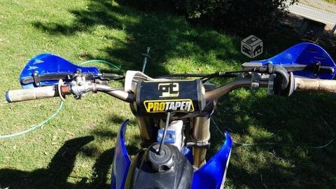 Moto yamaha yz250f