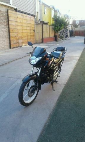 Moto Suzuki 150cc