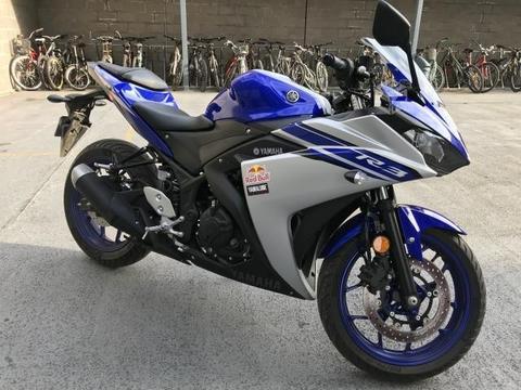 Yamaha R3 2017