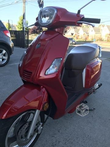 Moto Keeway pesaro scooter