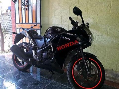 Honda cbr 250