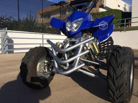 Moto 4 ruedas nueva