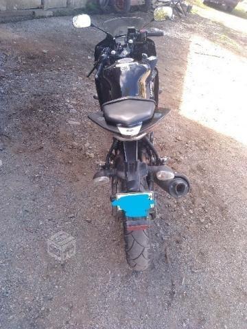 Motocicleta yamaha R 15 año 2014