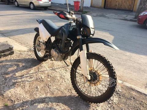 Moto enduro