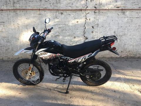 Moto UM 2018