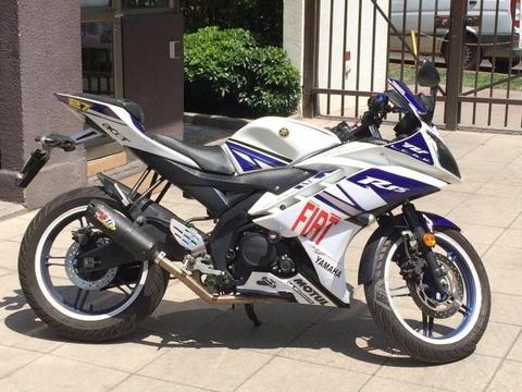 Yamaha R15 SE