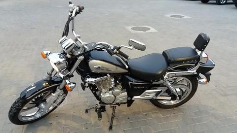 Suzuki gz 150, con garantía, muy economica