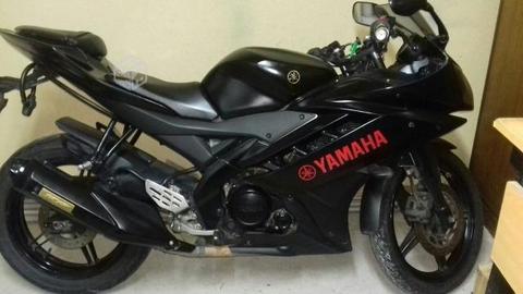 Yamaha R15