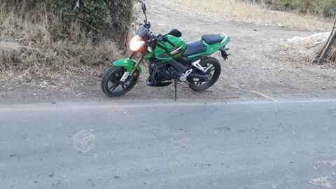 Moto loncin 180cc