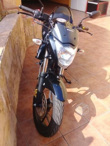 moto suzuki 150 cc