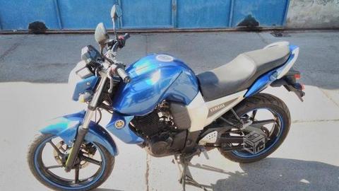 Moto yamaha fz 16