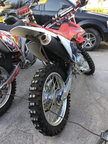 Crf230 impecable