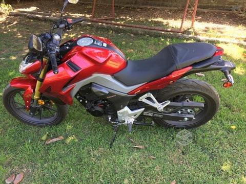 Honda cb 190r casi sin uso