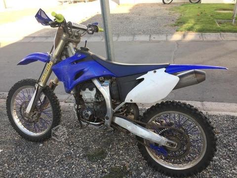 Yamaha YZF 250 Impecable