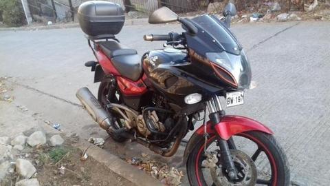 Moto Pulsar 220f 2015