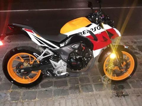 Moto Honda CB190R Repsol