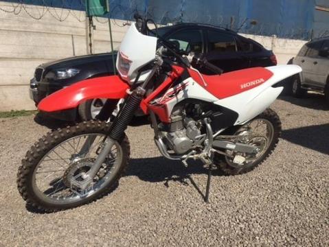 Honda crf-230f