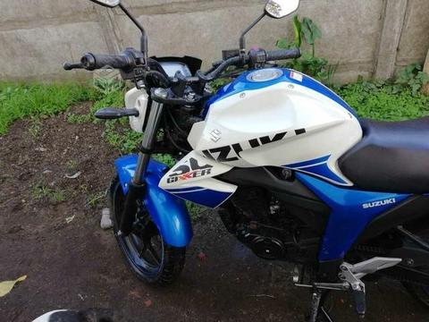 Suzuki gixxer