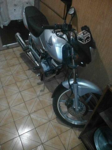 Moto honda storm 125cc