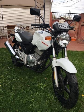 Honda cbx250 Twister año:2014