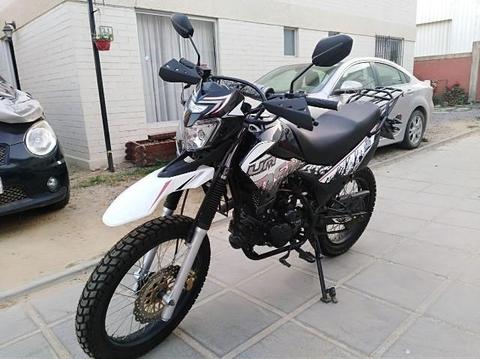 moto Um dsr