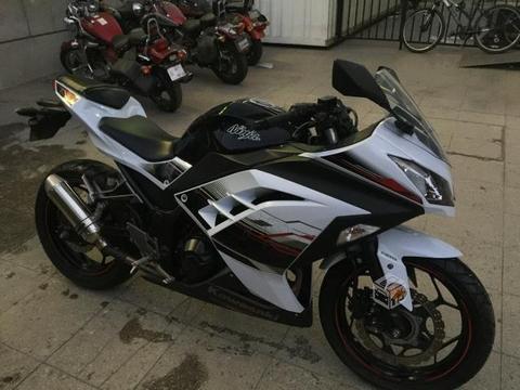 Kawasaki ninja 300