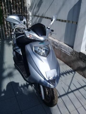 Moto euromot 125 cc año 2012