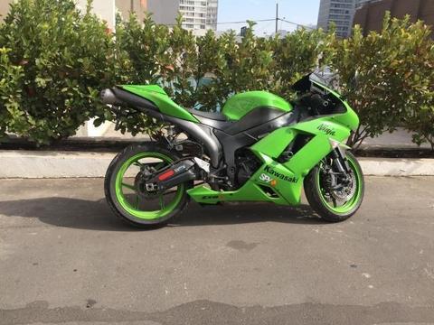 Kawasaki zx6 r 2010
