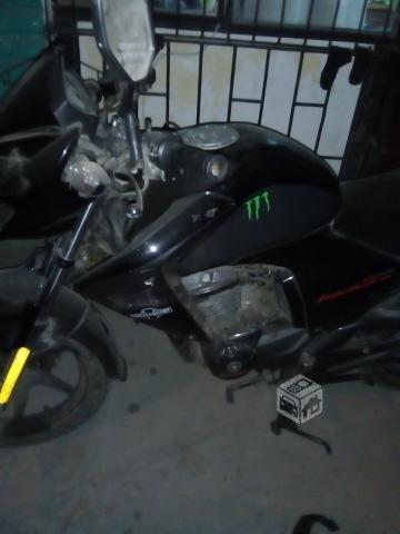 Moto Honda invicta 150cc 650. 2012