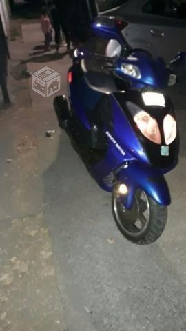 Moto scooter