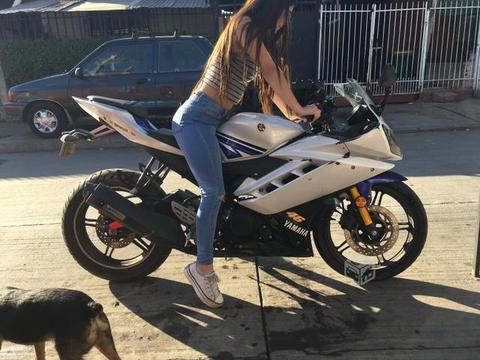 Yamaha r15