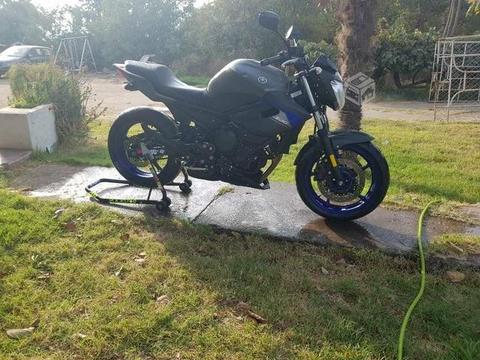 Yamaha xj6 permuto por r3