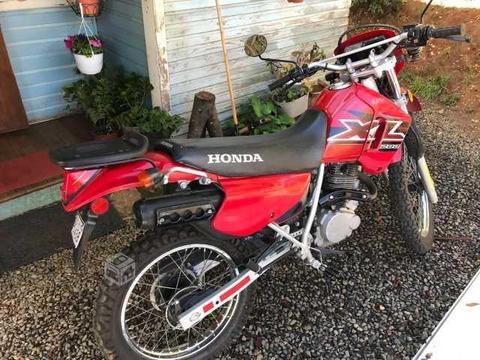 Honda xl 200