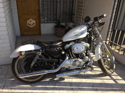 Harley Davidson Sportster Hugger 883cc