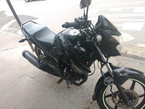 Moto honda invicta 150cc 2013