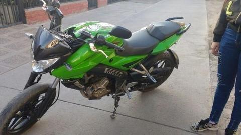 Moto Pulsar 200NS