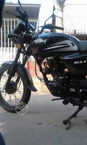 Moto UM 125cc funcional