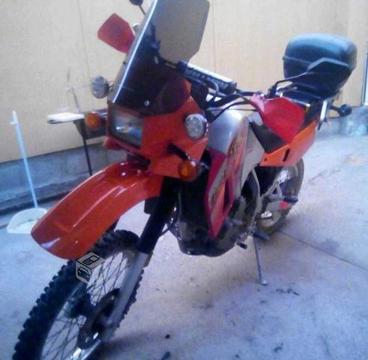 moto Kawasaky KLR