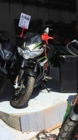 Exelente Moto Loncin GP250cc