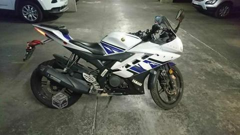 Yamaha R15 2015