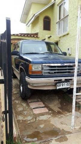 Ford explorer edie baguer