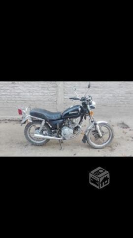 moto Suzuki
