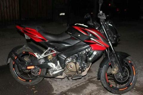 Pulsar NS 200