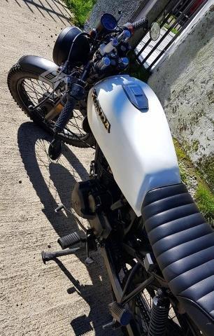 Moto HONDA caferacer