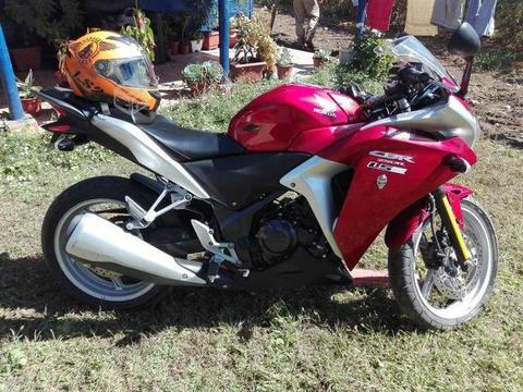 Honda cbr 250