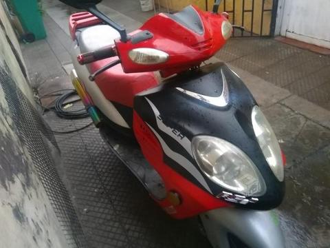 Moto scooter takasaki