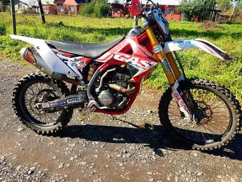 Moto gas gas 300 4t