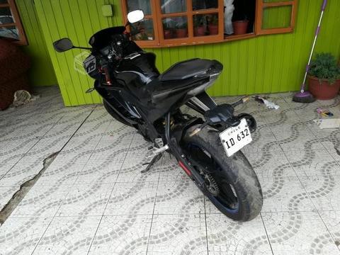 Yamaha R15 2014